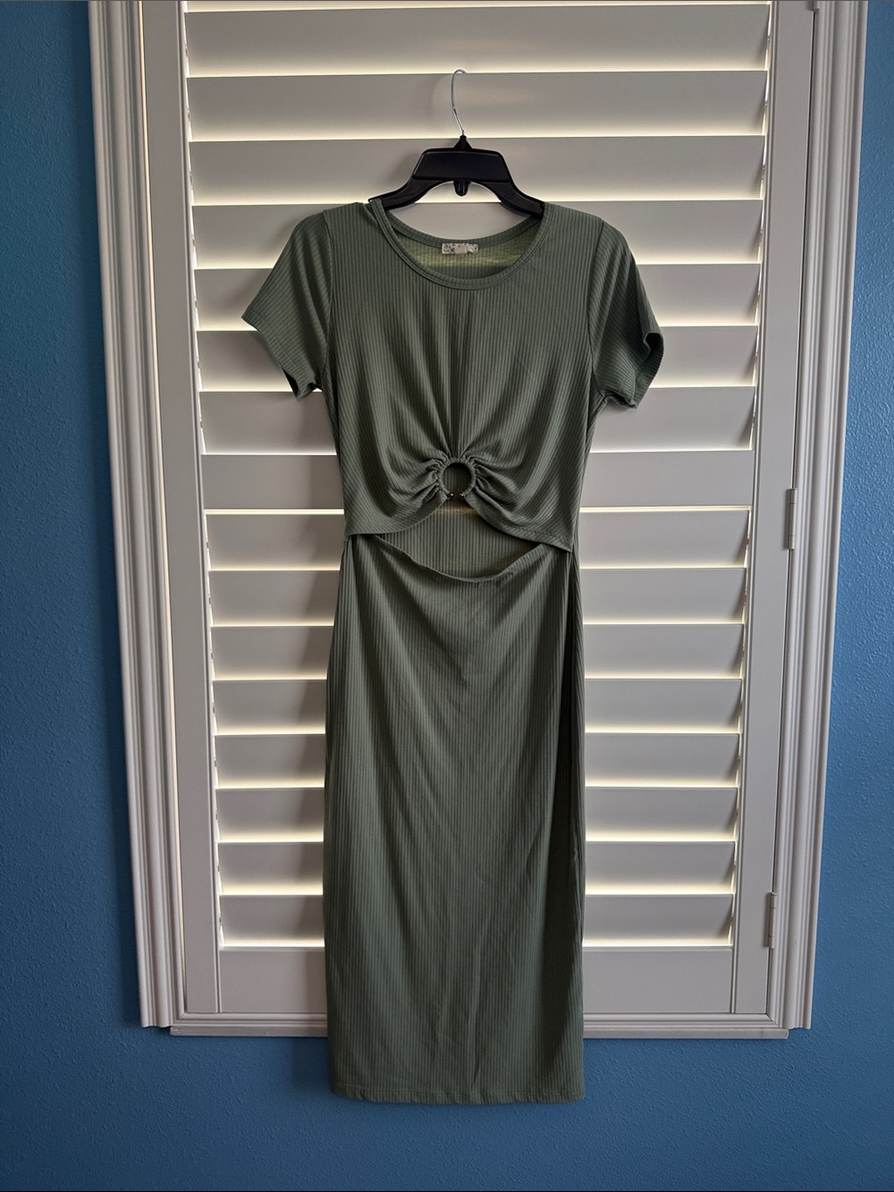 Green Ring-Front Cutout Midi Dress